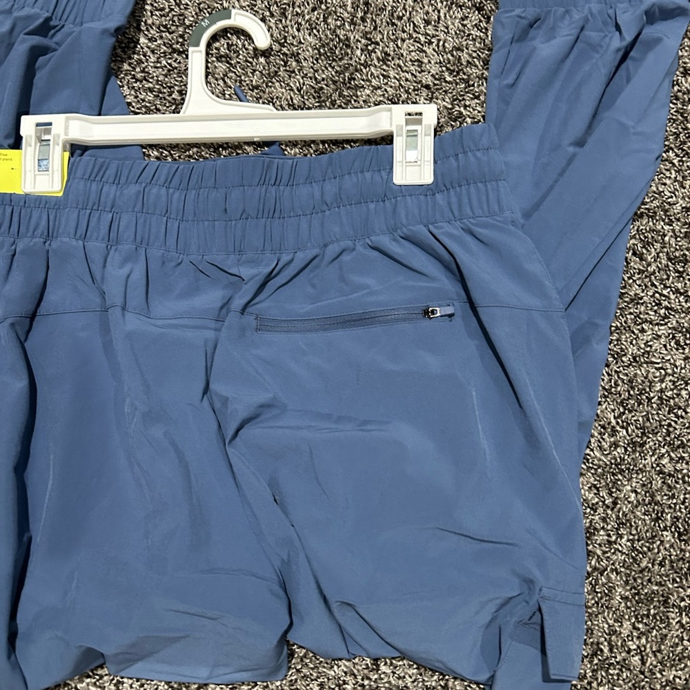 All in Motion Women’s Blue Cargo Joggers - Picture 4 of 7